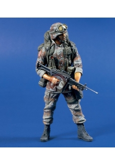 Figurina soldat  cu mitraliera SOW, 120mm